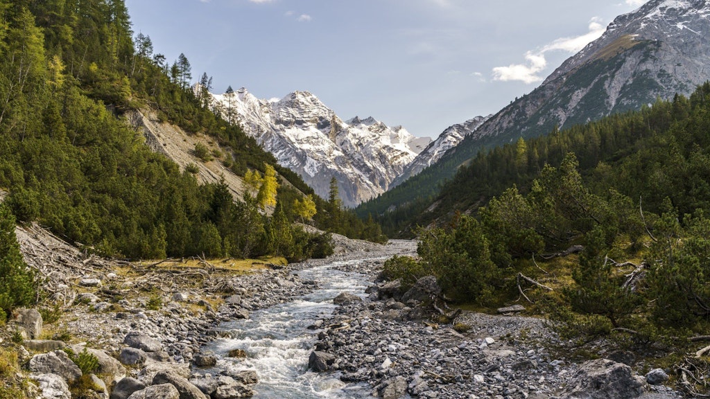 Un parc national au cœur des montagnes suisses. Son objectif : préserver la nature. 