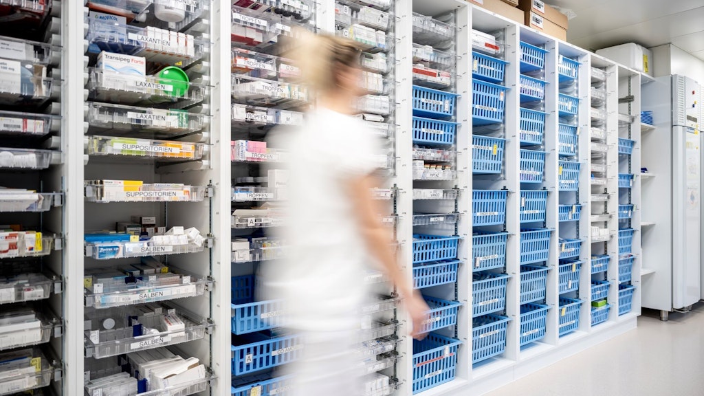 Eine Mitarbeiterin im Unispital Zürich. 