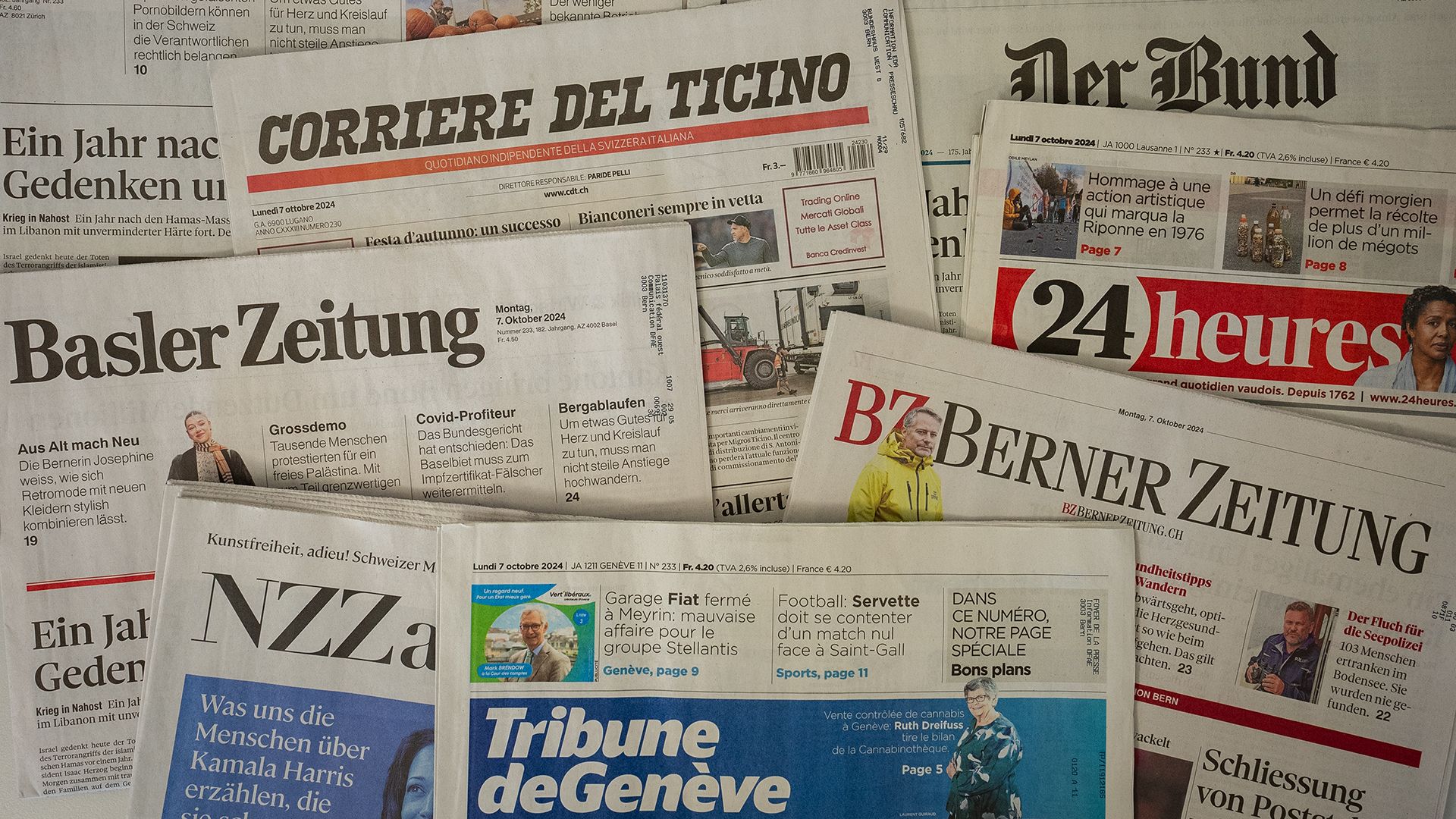 Schweizer Zeitungen in den vier Landessprachen.