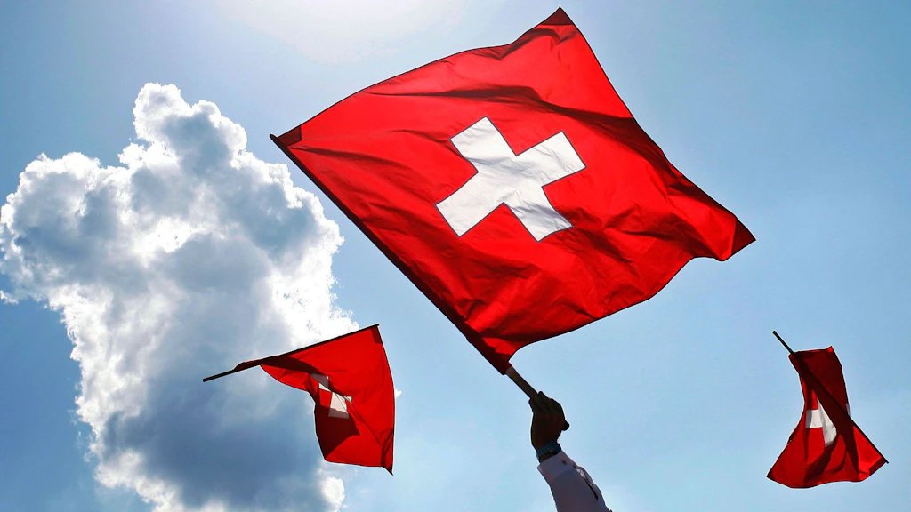 La bandera suiza.