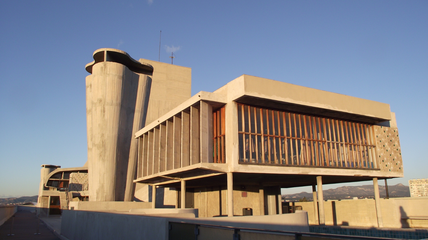 Vista del tejado de la Unité d’habitation de Marsella, edificio modernista diseñado por Le Corbusier entre 1947 y 1952.