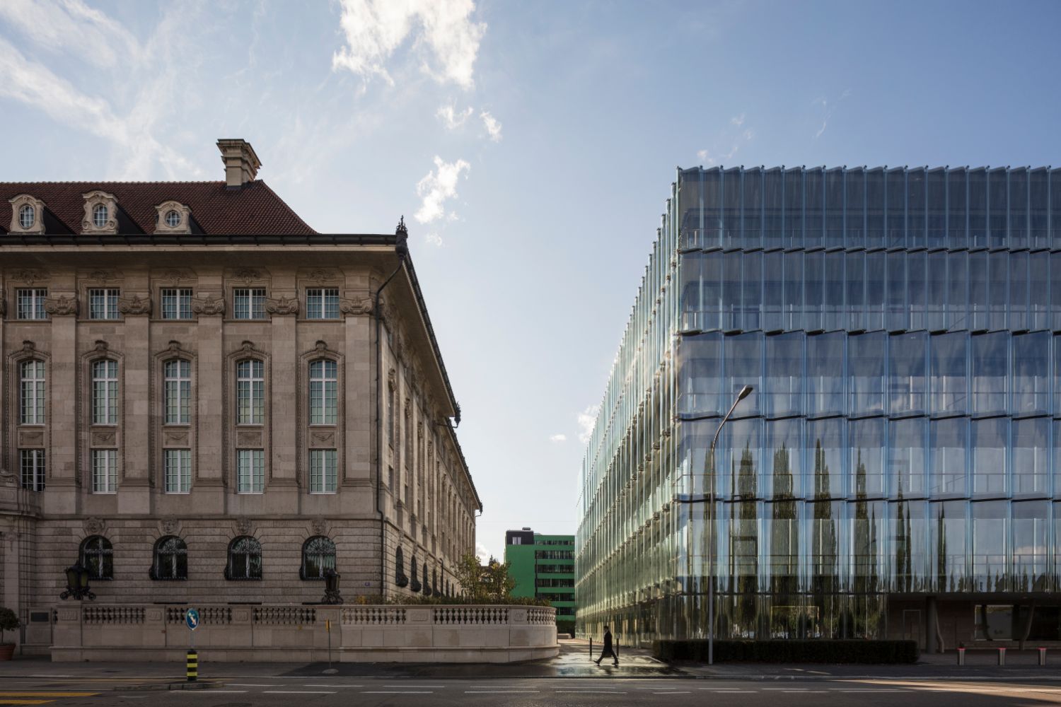 Facciata dell’edificio di Swiss Re a Zurigo.